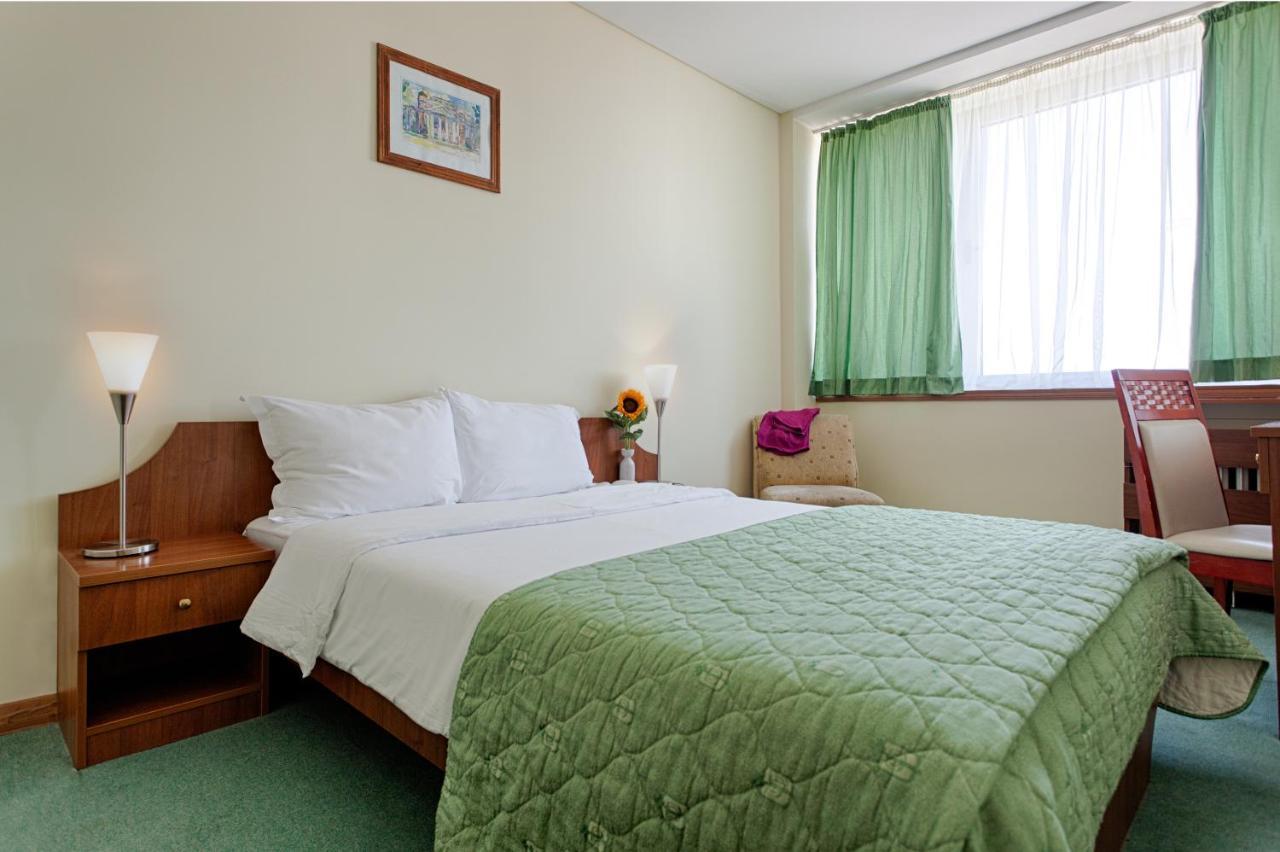 Hemus Hotel Sofia Buitenkant foto