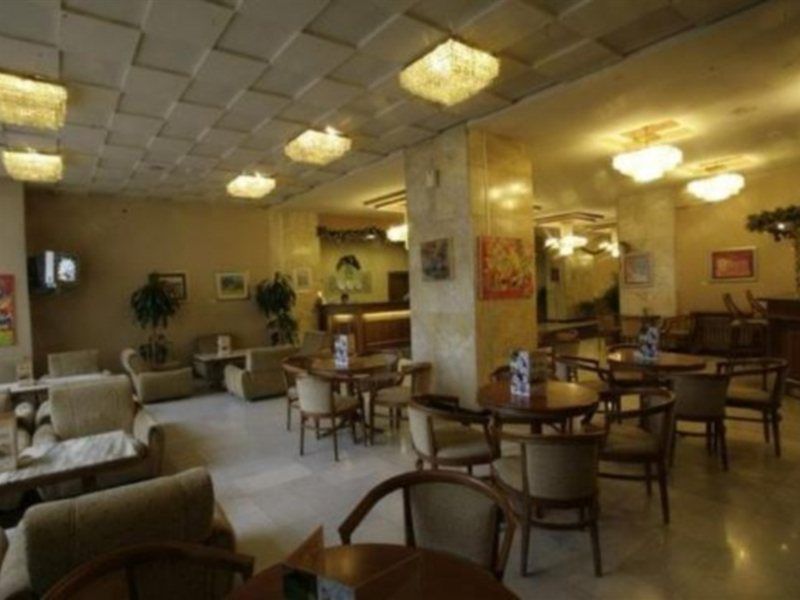 Hemus Hotel Sofia Buitenkant foto