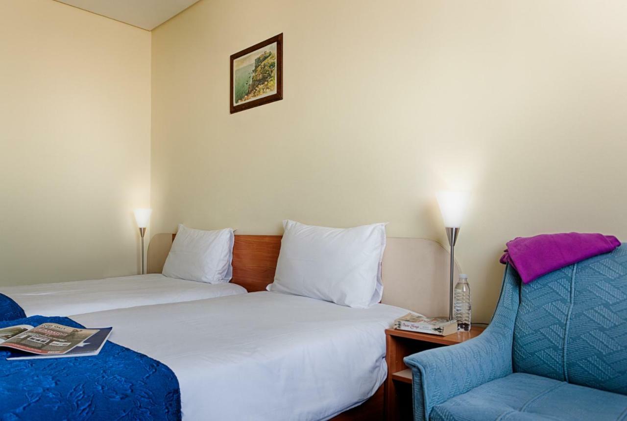 Hemus Hotel Sofia Buitenkant foto