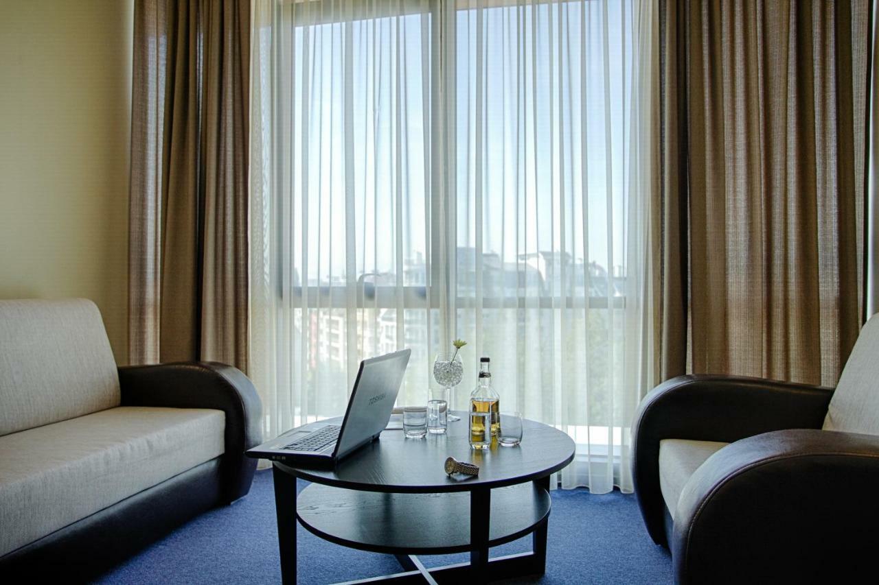 Hemus Hotel Sofia Buitenkant foto